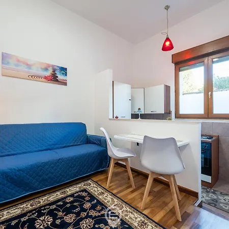 Colombo Avenue Charm Apartment Quartu SantʼElena