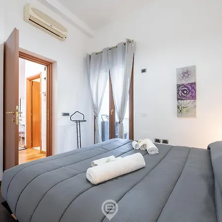 Lägenhet Colombo Avenue Charm Quartu SantʼElena